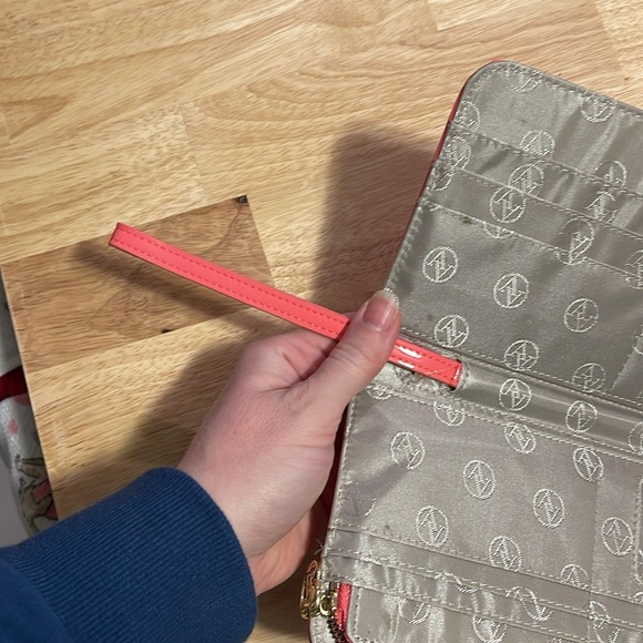 Adrienne Vittadini Large Clutch - Picture 5 of 6